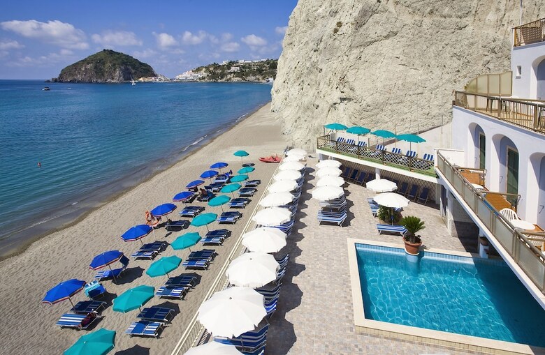 Hotel Vittorio Beach Resort