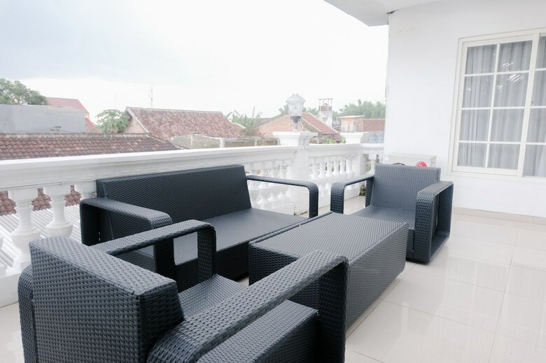 Hostal Oyo 696 Hasanah Guest House  de Saphire