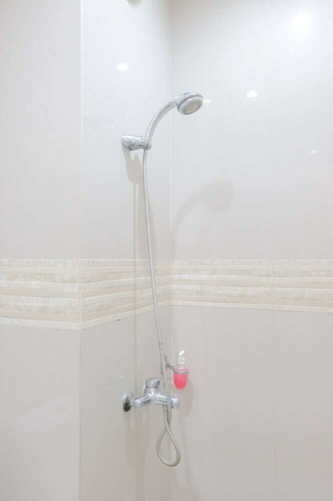 Hostal Oyo 696 Hasanah Guest House  de Saphire