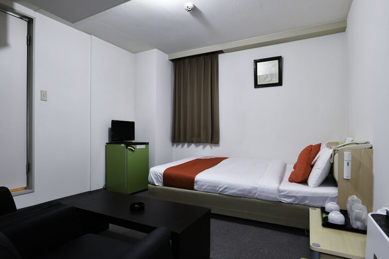 Oyo Hotel The Green Asahikawa