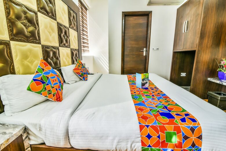 Fabhotel Aman Residency