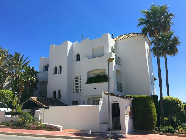 Apartamentos Sky Sea Holidays Sitio de Calahonda