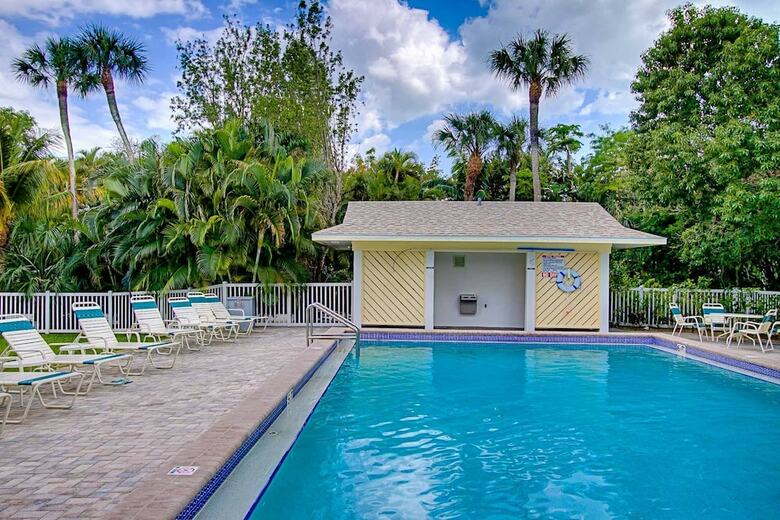 Bay Breeze Cottage-captiva Shores 3a
