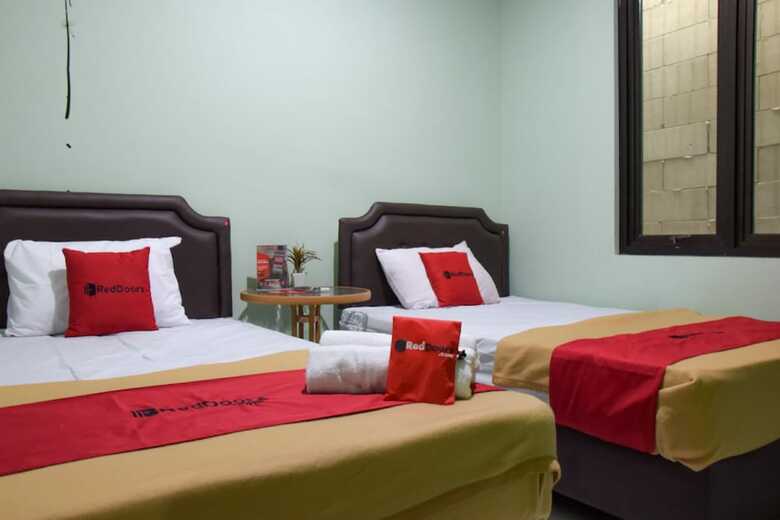 Hotel Reddoorz Near Dbl Arena 2