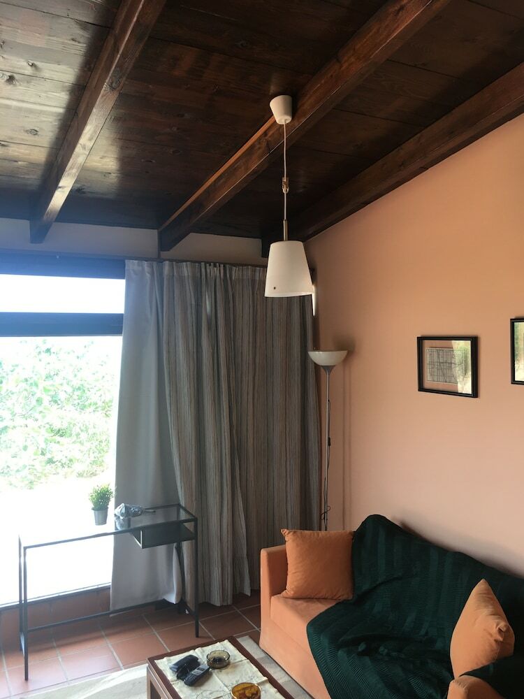 Apartamentos Traditional Studio Near Airport