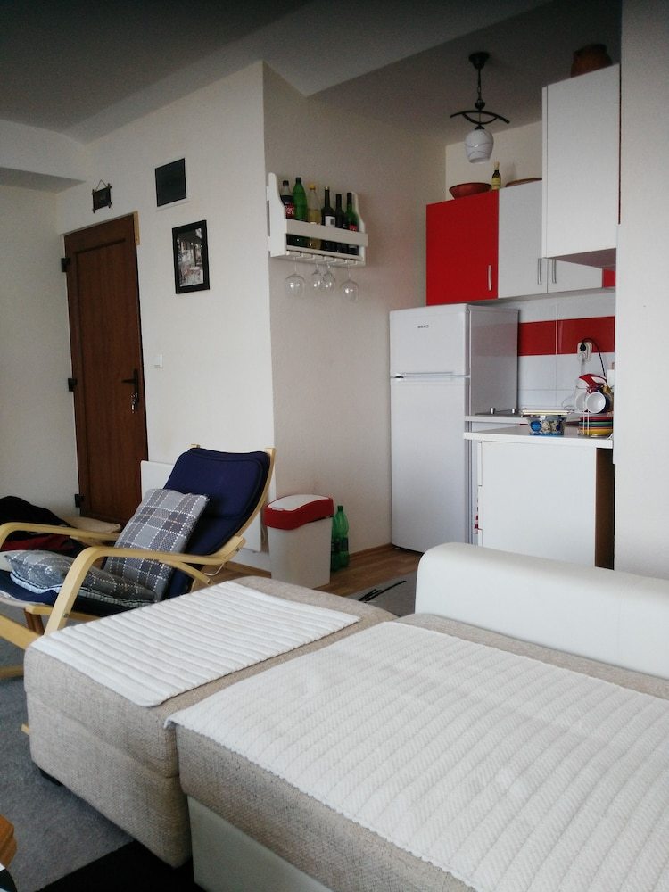 Apartment Mirza