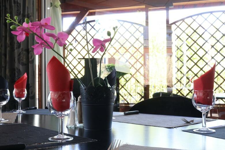 Hotel H�tel Restaurant Cl�ment Ader