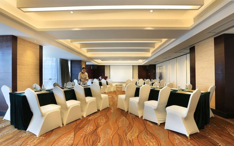 Relax Life Hotel (Guangzhou Science City)