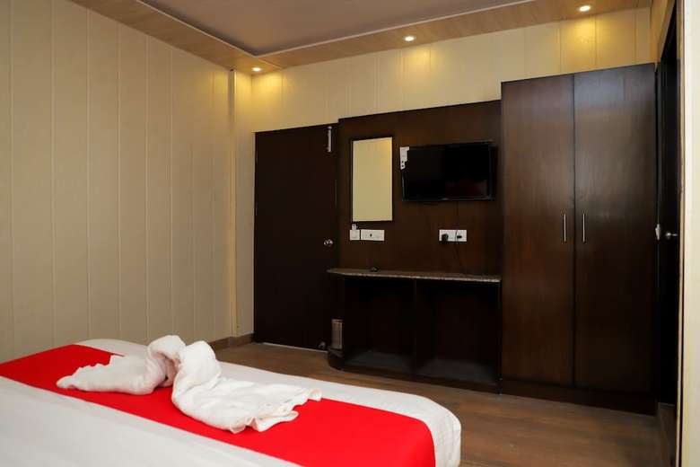 Hotel Sk International