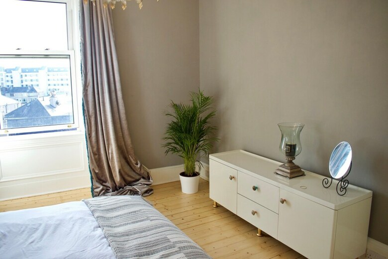 Lovely 1 Bedroom Apartment In Central Edinburgh