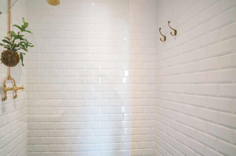 Newly-renovated Top Floor Studio Apartment In Gardens