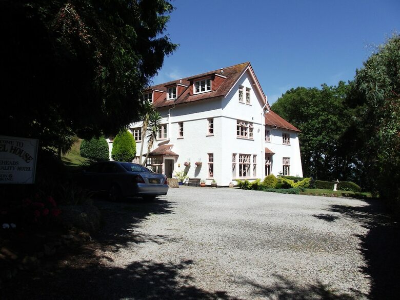 Channel House Hotel