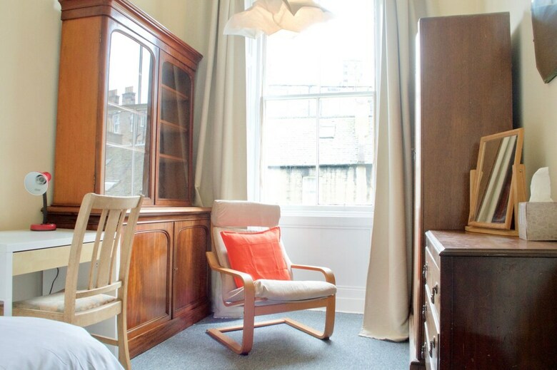 Apartamentos 3 Bedroom City Flat In Edinburgh