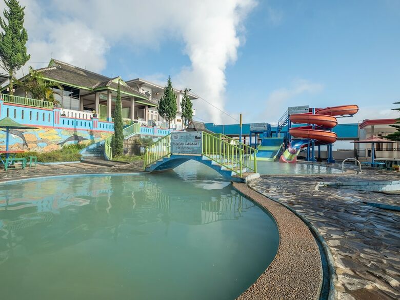 Hotel Oyo 705 Puncak Darajat Resort