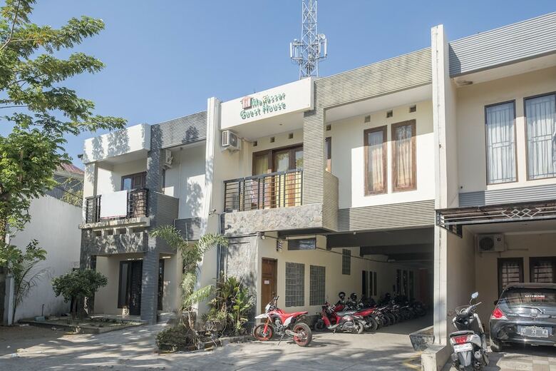 Hotel Oyo 824 Makassar Guest House
