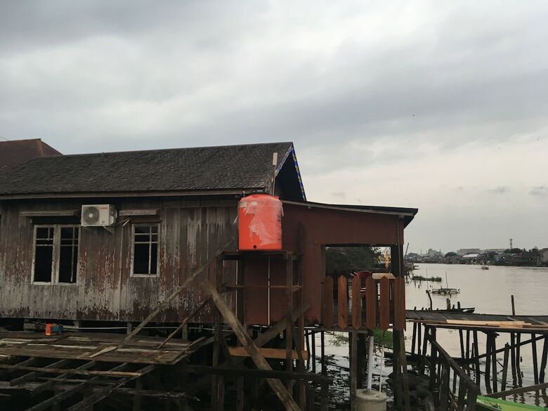 Bed & Breakfast Arut Riverside Orangutan Guest House