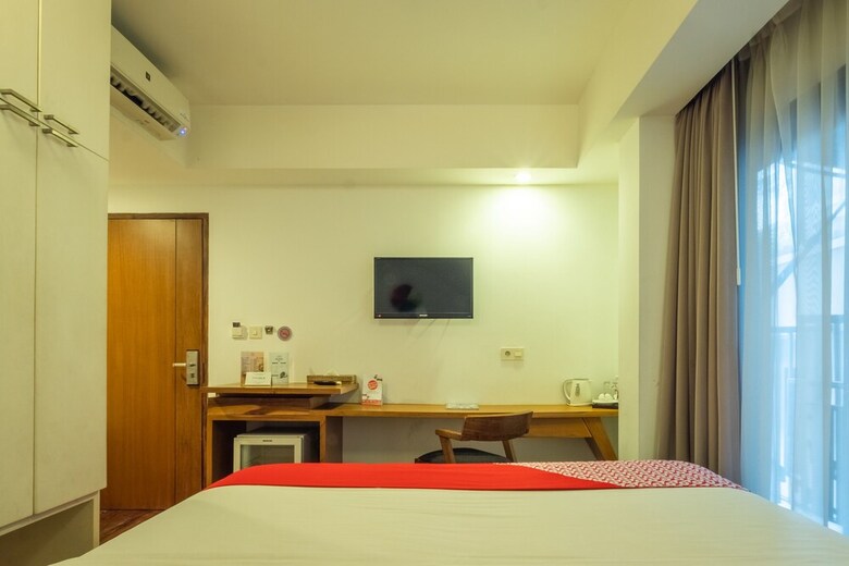 Hotel Capital O 852 The Silk At Dago