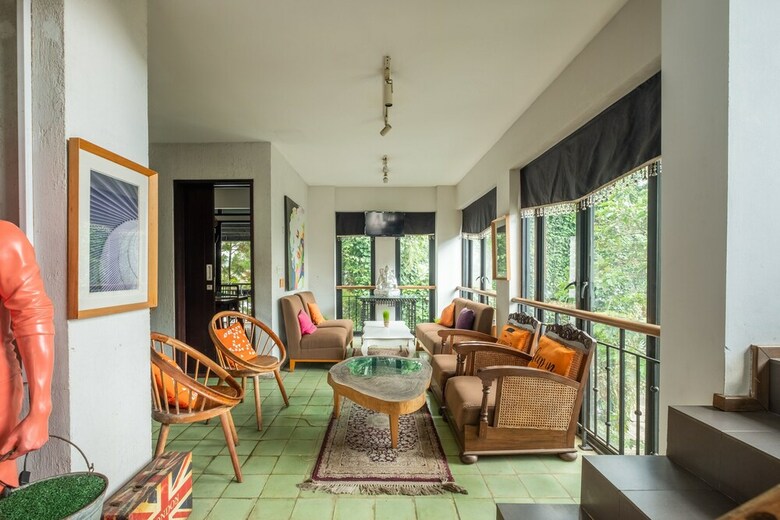 Hotel Capital O 852 The Silk At Dago