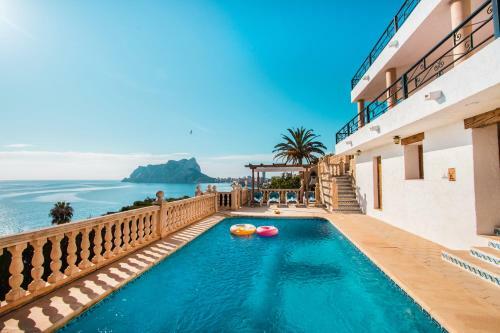 Holiday Villa Basetes