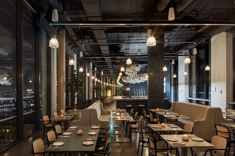 Hotel The Collective Canary Wharf