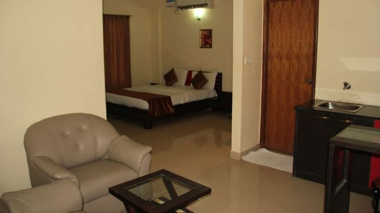 Hotel Arama Suites