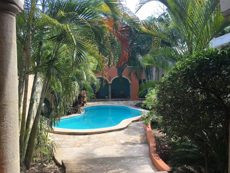 Tranquil Tropical Oasis In The Historic Center