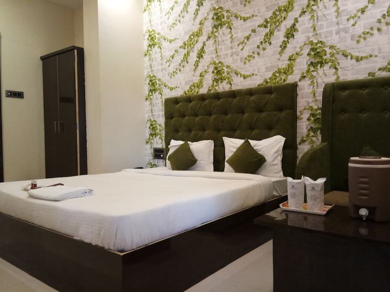 Hotel Jk Rooms 126 Parashar Legacy - Station