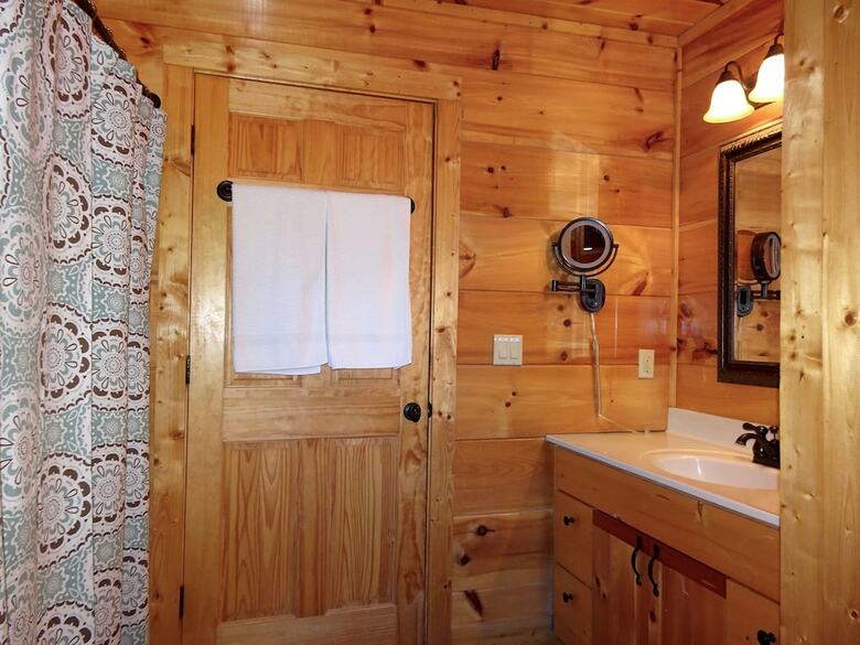Skinny Dippin - One Bedroom Cabin