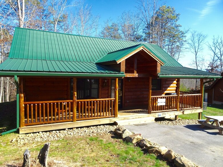 Skinny Dippin - One Bedroom Cabin