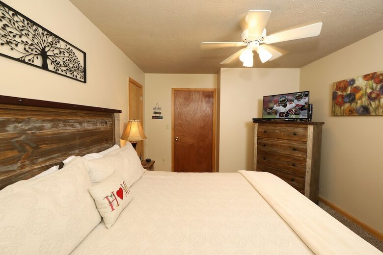 Divine Escape - Two Bedroom Chalet