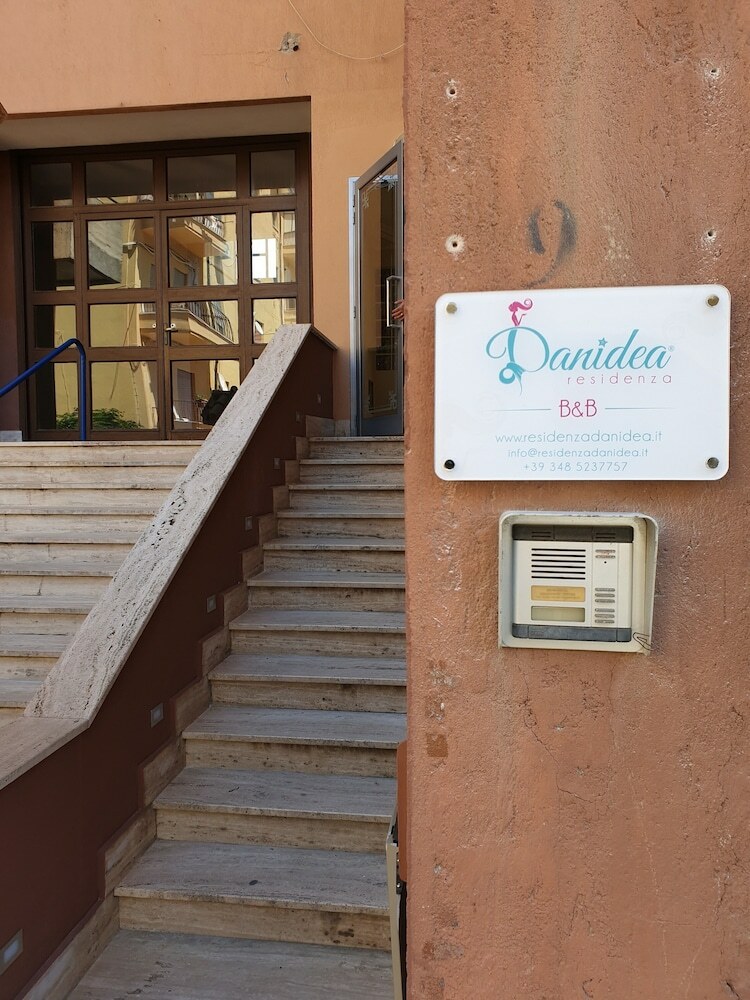 Bed & Breakfast Residenza Danidea