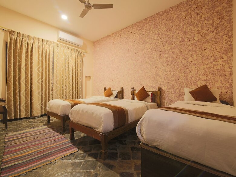 Hotel Oyo 355 River Park International Resort