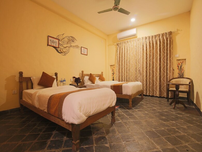 Hotel Oyo 355 River Park International Resort