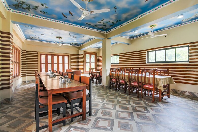 Hotel Oyo 379 Holiday Resort