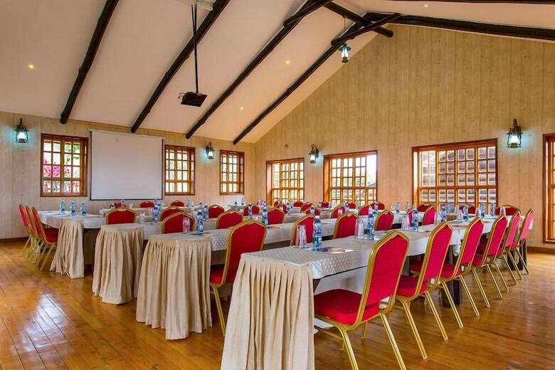Posada Lerruat Log Resort