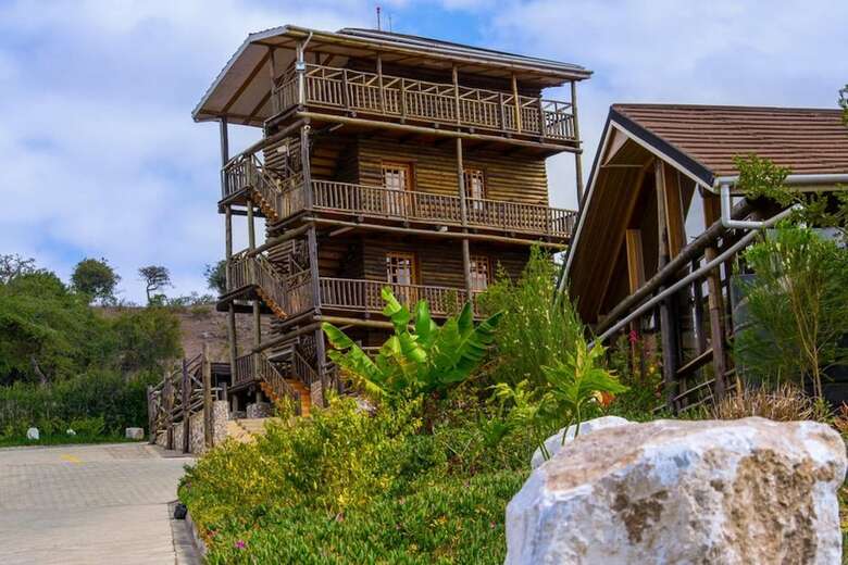 Posada Lerruat Log Resort