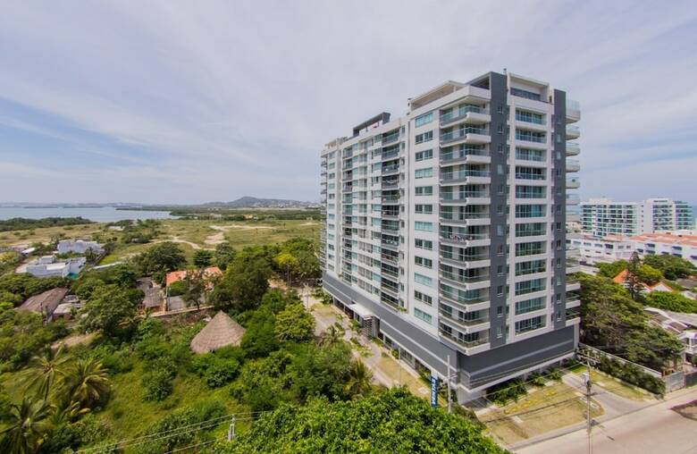 Apartamentos Edificio Martinique Delux