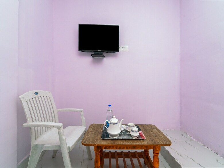 Oyo 27936 Hotel Welcome Tirupati