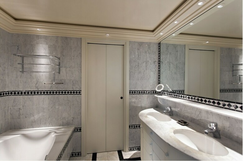 Amazing Apartment In Luxury Residence