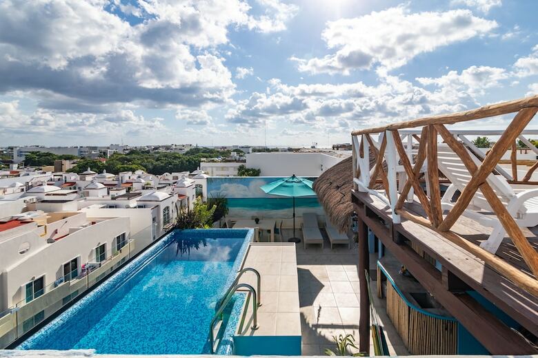 The City Condos By Playa Paradise
