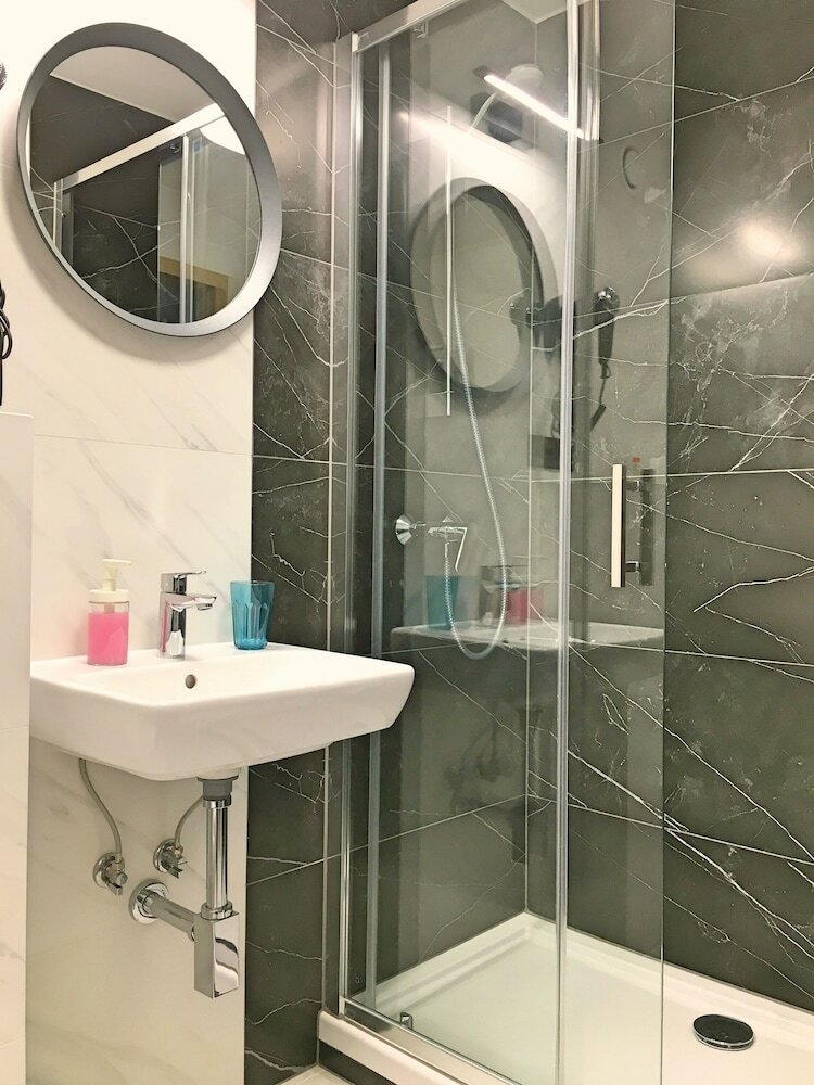 Bob Apartments