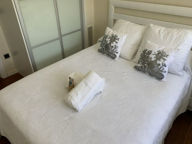 T&h Llevant 2 Family Apartment