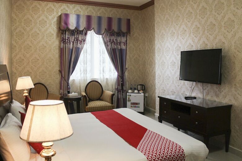 Oyo 137 Clifton International Hotel