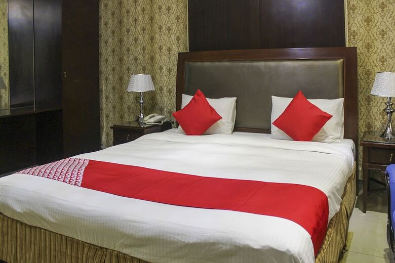 Oyo 137 Clifton International Hotel