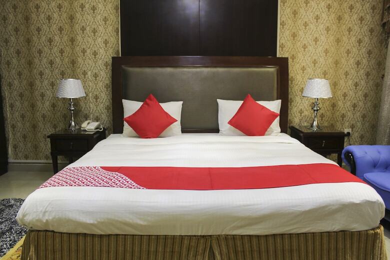 Oyo 137 Clifton International Hotel