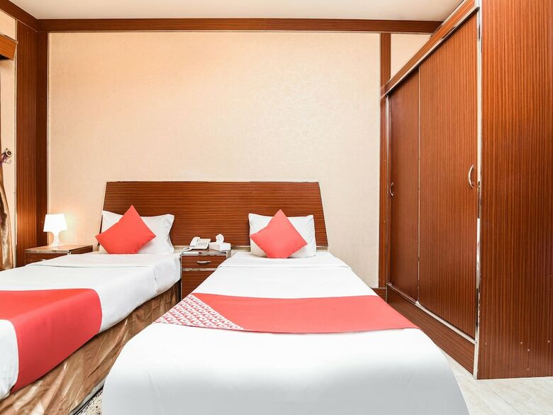 Oyo 180 Evin Hotel