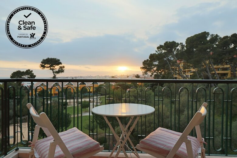 Cascais Estoril Apartment 400 M From Beach