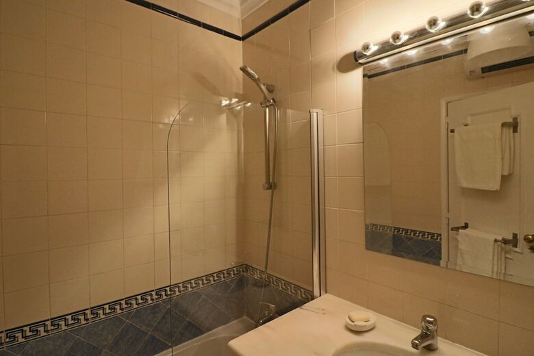 Cascais Estoril Apartment 400 M From Beach