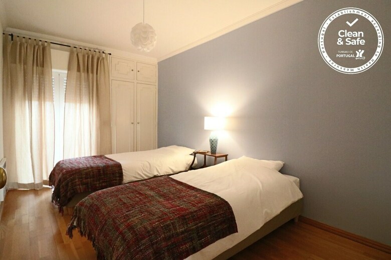 Cascais Estoril Apartment 400 M From Beach