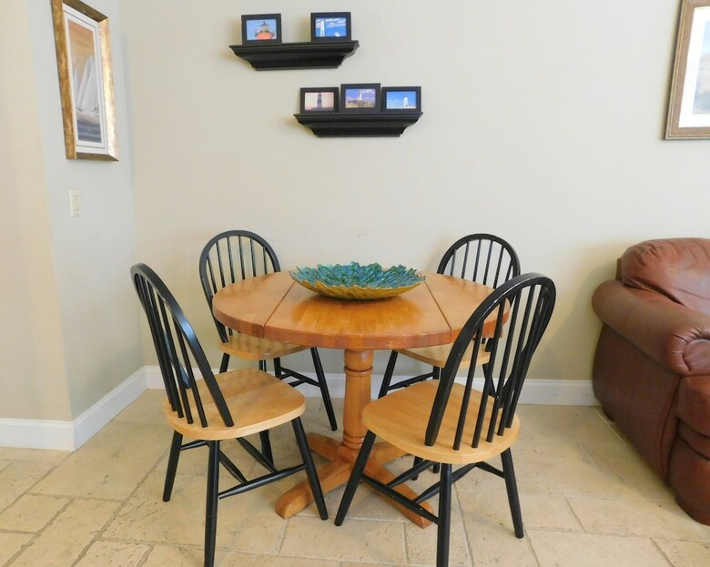 Ocean View Condo 1/1 For 4, Pool & Parking